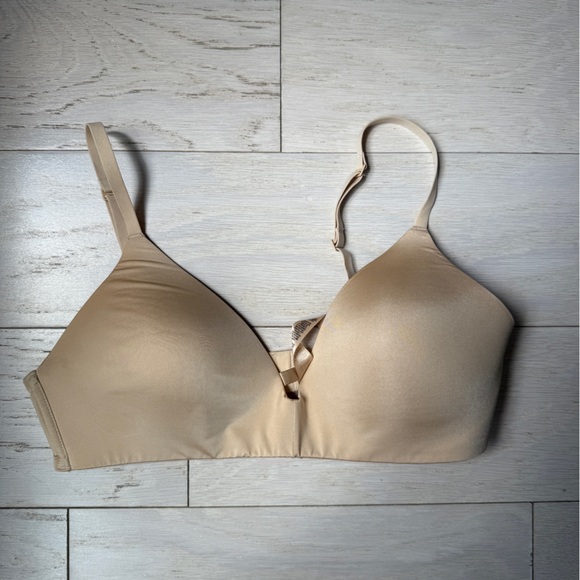 SKIMS Other - SKIMS Tan Bra 36B